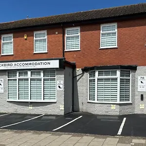 Blackbird Luxury 2 Bed 8 Blackpool